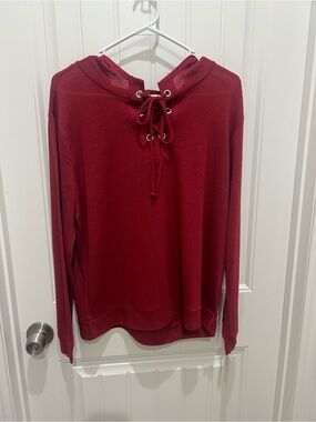 NY Collection Lace-Up Hooded Pullover in Wine